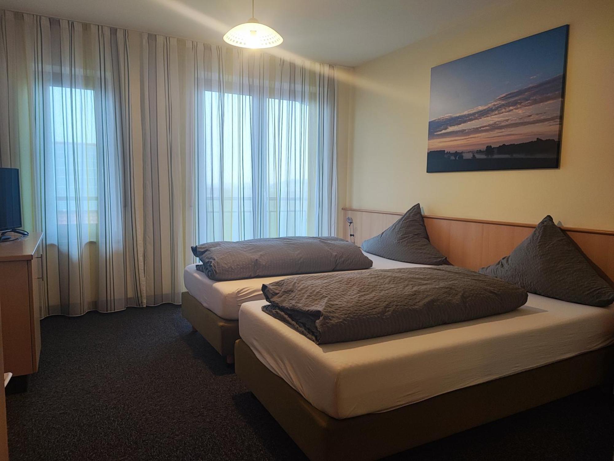 Hotel Wirtshaus Zur Bina Vilsbiburg Exteriér fotografie